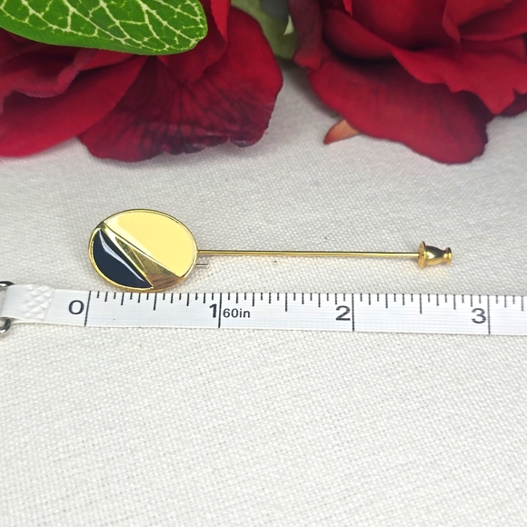 Monet Oval Gold Tone Stick Pin VNT - Picture 4 of 4